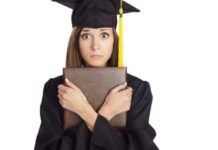 Diploma em papel perdeu a validade com nova portaria do MEC. Entenda o que já está em vigor Faculdade estudar Profissional de Direito sem Fazer Faculdade