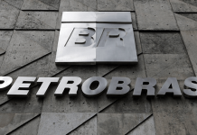 Petrobras tem oferta de R$ 3 bilhões em debêntures suspensa pela CVM Petrobras tem oferta de R$ 3 bilhões em debêntures suspensa pela CVM