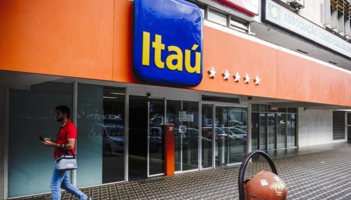 Lucro do Itaú Unibanco tem alta no 4º trimestre de 12,6%