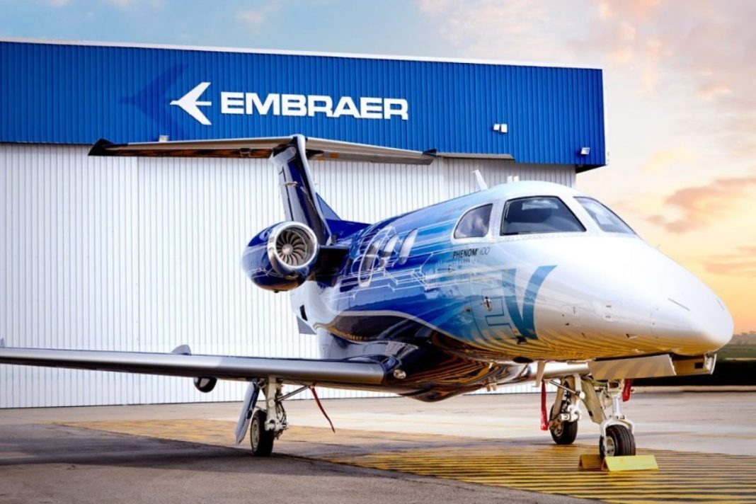Funcionários da Embraer vão decidir entre redução de salário ou demissões