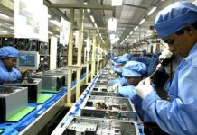 Indústria recua pelo segundo mês consecutivo, oposto ao discurso de Lula Indústria aposta na melhora da economia apenas a partir de novembro