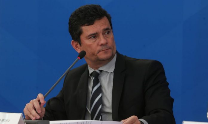 Sergio Moro não consegue comprovar acusação contra Bolsonaro