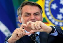 “STF coloca a democracia no banco dos réus em julgamento contra Jair Bolsonaro” Bolsonaro vence segundo pesquisa para todos cenários para 2022
