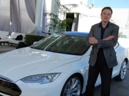 Tesla anuncia investimento em Bitcoin e a moeda dispara