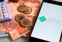 Banco Central limita Pix para o horário noturno Banco Central limita Pix para o horário noturno. O Banco Central divulgou nesta sexta-feira novas regras de segurança para o Pix, que são também aplicáveis a outros meios de pagamento, incluindo o estabelecimento de um limite de 1 mil reais para operações entre pessoas físicas das 20h às 6h