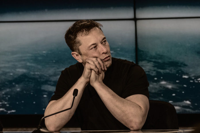 Elon Musk desafia chefe de programa de combate a fome. Justificar gastos por 6 bilhões de dólares em ações da Tesla