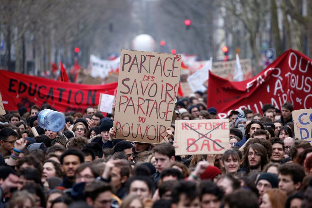 França tem nova greve popular contra