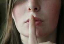 Questionar sobre falhas apontadas no processo eleitoral está proibido no Brasil? questionar sobre falhas no processo