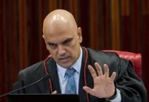 Moraes multa PL e pede inquérito mesmo após partido atender as exigências