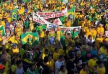 Exército protege manifestantes e polícia não consegue remover acampamento Exército protege manifestantes e polícia