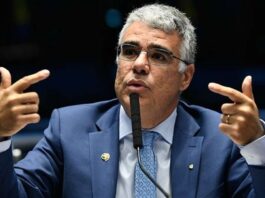Senador Girão aciona PGR contra Dino e ministro GSI.