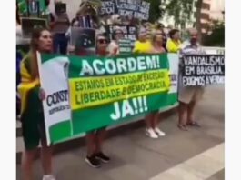 Manifestação em Porto Alegre em prol das pessoas presas em Brasília
