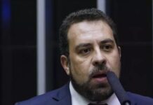 Após cometer crime em comício com presença de Lula, campanha de Boulos exclui vídeo do perfil Boulos é denunciado ao STF