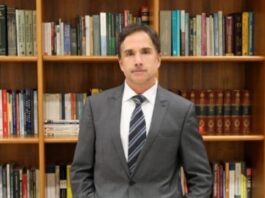Juiz Eduardo Appio conhecido por ser apoiador de Lula e atuar na Lava Jato, é acusado de furtar champanhe em supermercado Delator da Lava Jato que envolveu Lula é preso a pedido da justiça