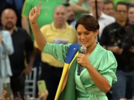 Pesquisa aponta Michelle Bolsonaro com segunda mulher mais admirada