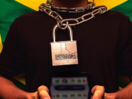 suspenso e está na mira do PL das Fake News que instaura a censura