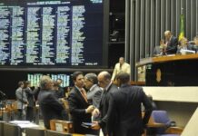 Câmara aprova texto-base do arcabouço fiscal