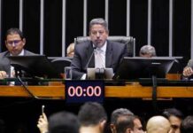 Descumprir meta fiscal é crime que pode render impeachment, Lira fala sobre Lula não respeitar déficit zero