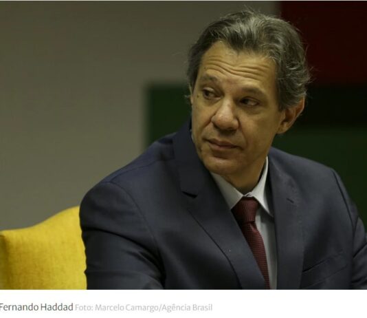 PIB fica abaixo do esperado evidenciando deterioração da economia brasileira Haddad deixa gabinete em SP sem falar com a imprensa, após Lula