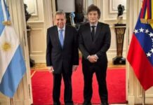 Presidente eleito da Venezuela é recebido por Milei e Venezuelanos após Maduro anunciar prêmio de US$ 100 mil por sua captura