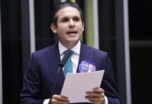 Após viagens com Lula Hugo Motta afirma que Brasil caminha para ingovernabilidade