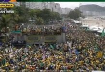 Milhares de brasileiros em Copacabana pedem anistia aos presos políticos do 08 de janeiro