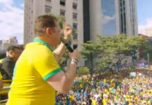 “Direita brasileira coloca muita gente na rua, a esquerda não consegue, então critica”, afirma Sóstenes
