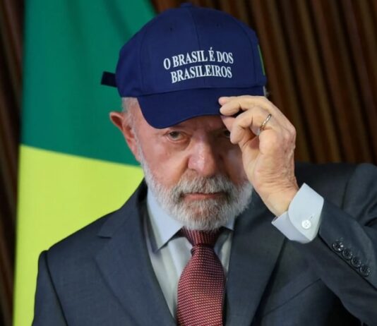 Durante a COP30 organizada pelo governo Lula cruzeiros de luxo se transformam em hotéis flutuantes com diárias de até R$ 25 mil. Em uma das cidades mais pobres do Brasil