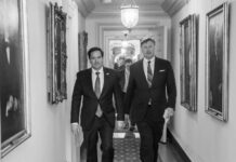 Vice-chefe da diplomacia dos EUA alerta sobre decisão de Moraes e fala em “prisão provocativa” de Bolsonaro Marco Rúbio e Christopher Landau, - Imagem instagram Landau