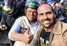 Visita de Tarcísio a Bolsonaro fortalece os laços de aliados, afirma Eduardo Bolsonaro