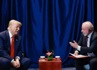 BRASIL SEM EMBAIXADO. Trump e Lula