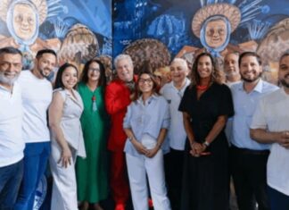 Lula, Escola de samba pró-Lula recebe recurso público e visita de janja