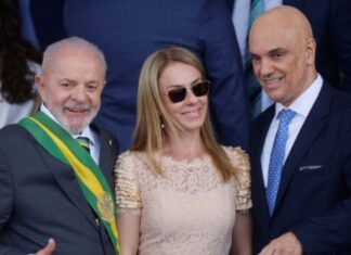 ESPOSA DE MORAES VIVIANE BARCI COM LULA E O MINISTRO ALEXANDRE DE MORAES