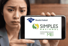 Mulher preocupada olhando o celular e vendo sobre o MEI e o Simples Nacional