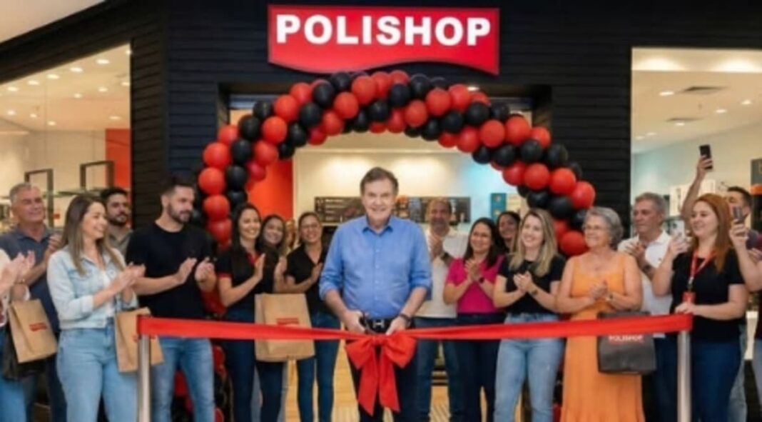 polishop apolinário. dono da polishop