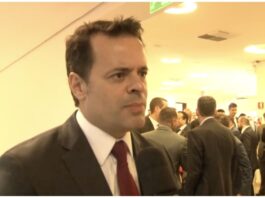 PF, QUE TENTOU MANIPULAR ICE