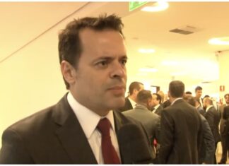 PF, QUE TENTOU MANIPULAR ICE