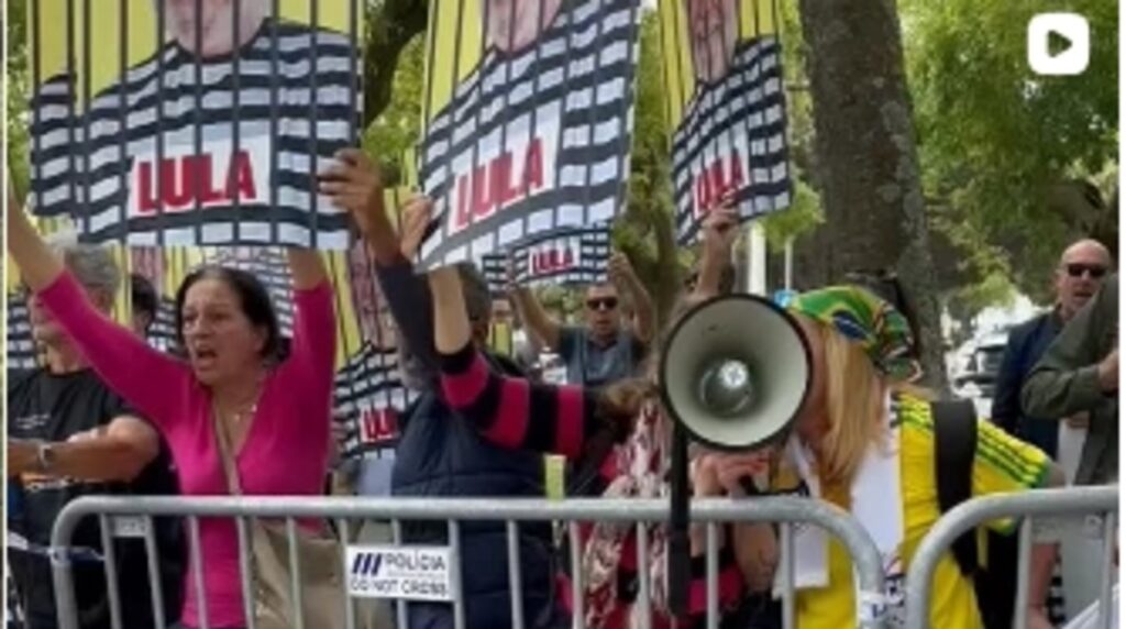 PROTESTO CONTRA LULA