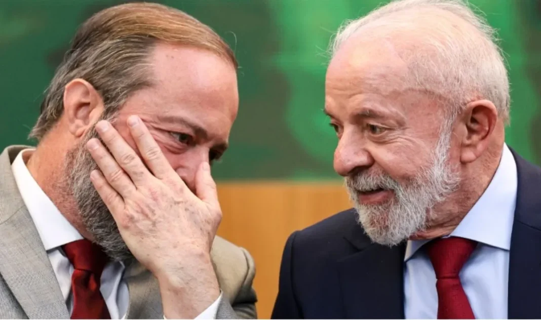 ALEXANDRE SILVEIRA, LULA
