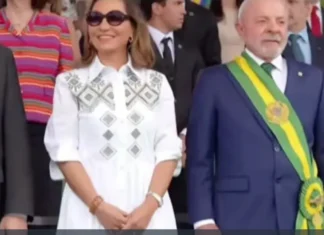 Janja veste R$ 2,3 mil em desfile